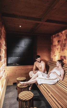 Himalaya Salzsteinsauna im Hotel Sonnenhof Lam