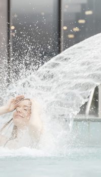 panorama-aussenpool-5-elemente-spa-hotel-sonnenhof-lam-scaled.jpg