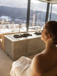 saunagang-im-5-elemente-spa-panorama-event-sauna-hotel-sonnenhof-lam-1-scaled.jpg saunagang-im-5-elemente-spa-panorama-event-sauna-hotel-sonnenhof-lam-1-scaled.jpg