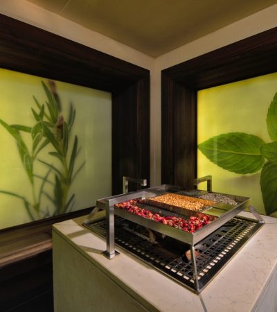 spa-kraeutersauna-scaled.jpg