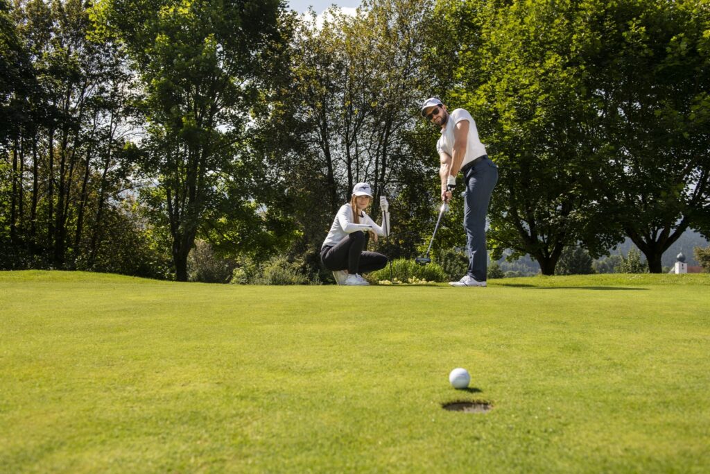 golf-und-wellness-hotel-sonnenhof-lam-scaled-2 golf-und-wellness-hotel-sonnenhof-lam-scaled-2